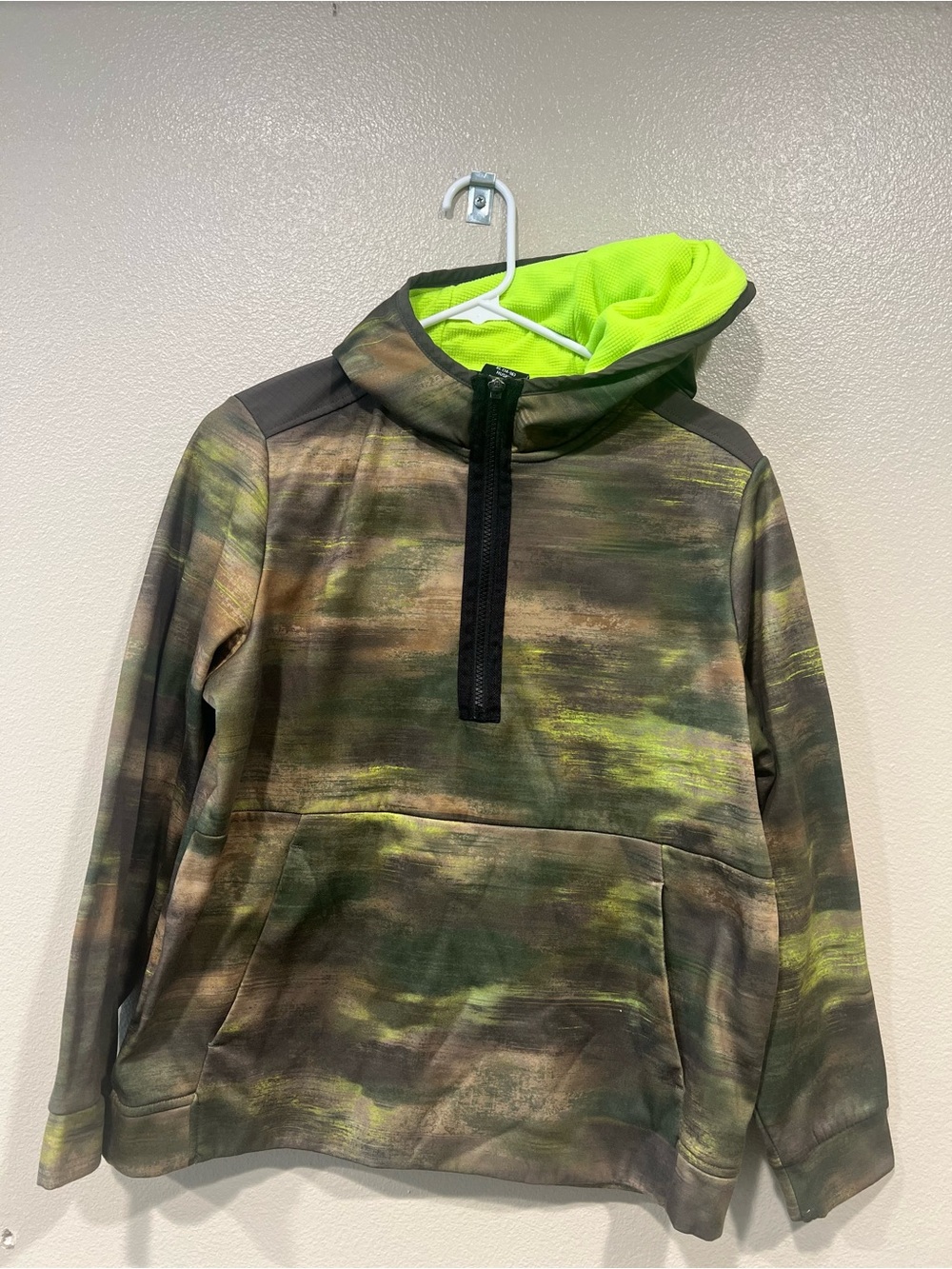 Athletic Works Boys Camo Hoodie with Neon Lime Lining